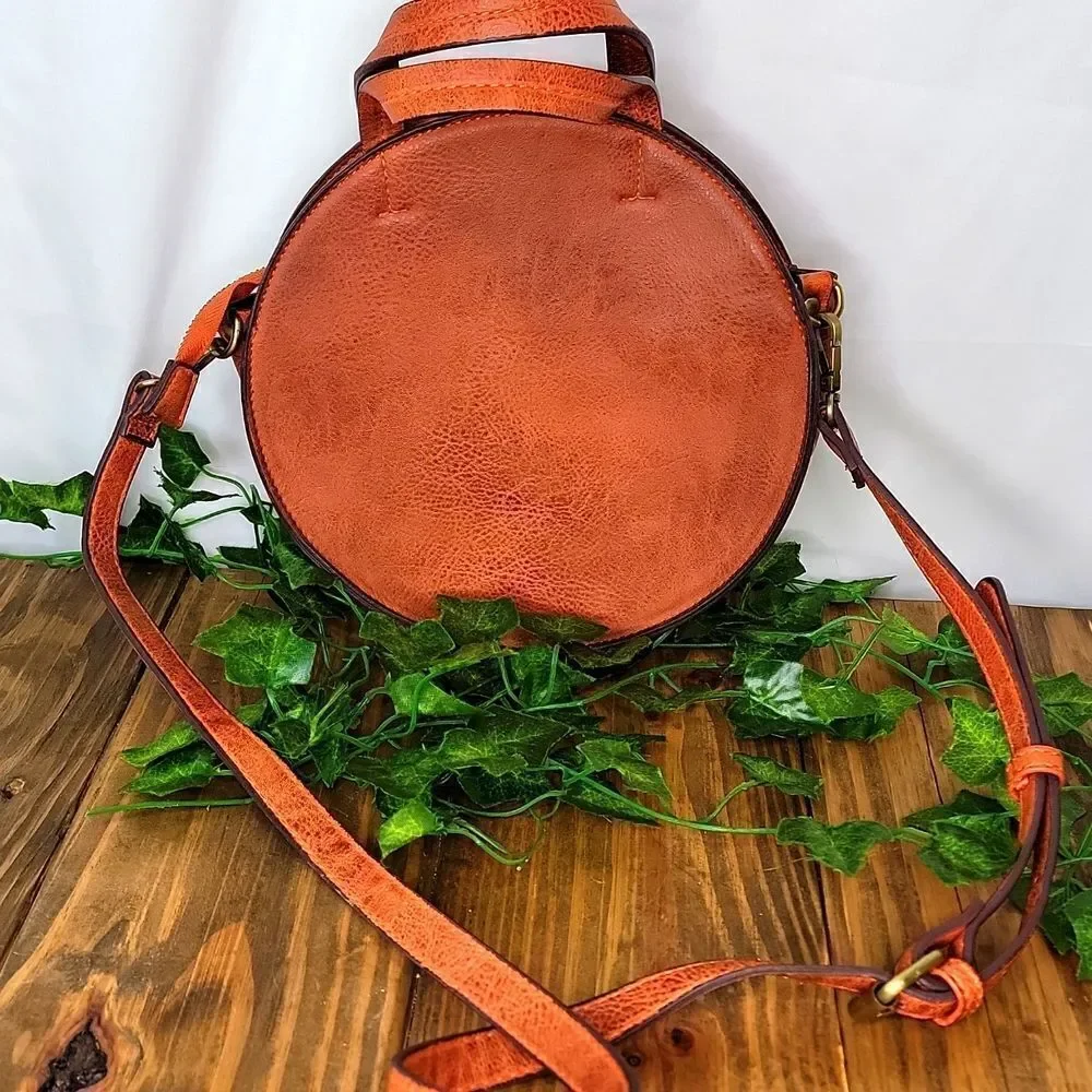 Street Level. Round Faux Leather Handbag. Like New